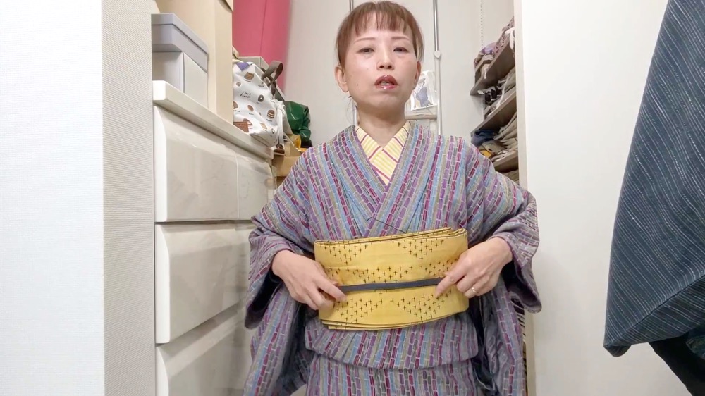 雪が本格的に降ってきました。私、こんな寒い日に着物を着始めたんだよ。。。こっそり着物生活をスタートした時のお話を少ししますね。