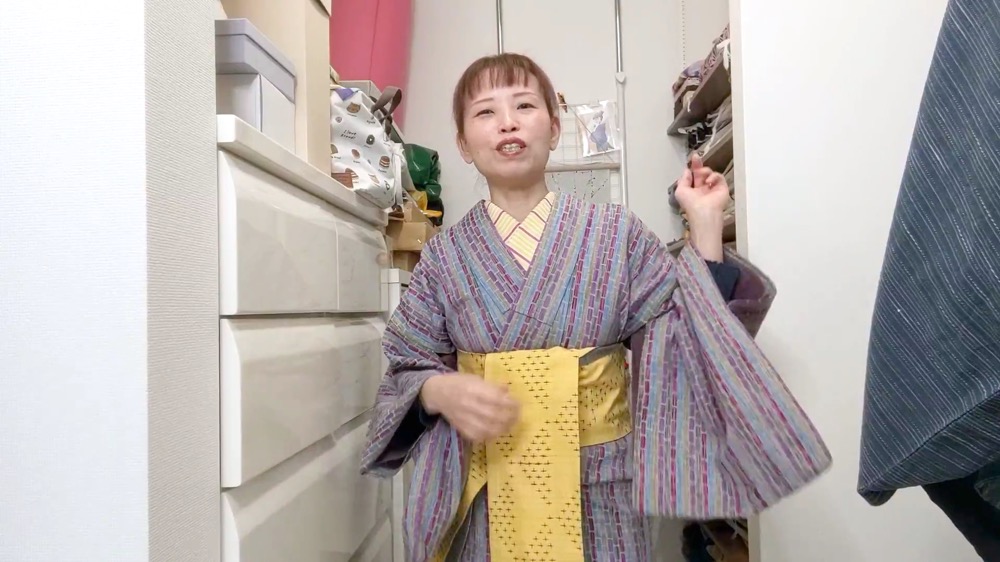 雪が本格的に降ってきました。私、こんな寒い日に着物を着始めたんだよ。。。こっそり着物生活をスタートした時のお話を少ししますね。