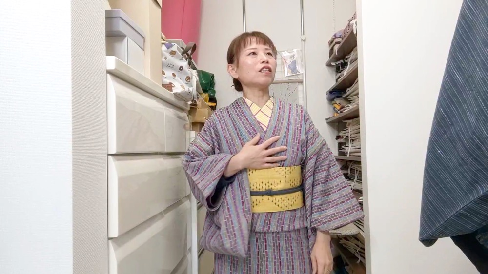 雪が本格的に降ってきました。私、こんな寒い日に着物を着始めたんだよ。。。こっそり着物生活をスタートした時のお話を少ししますね。