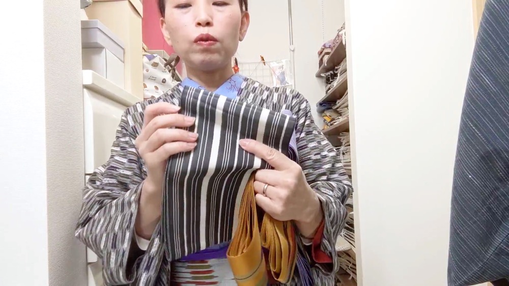博多半幅帯の種類とそれぞれの使える季節について説明するよ💁♀️ 博多半幅帯の種類とそれぞれの使える季節について説明するよ💁♀️