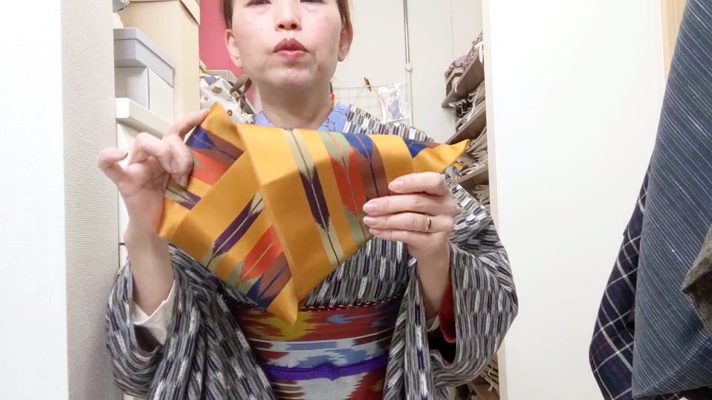 博多半幅帯の種類とそれぞれの使える季節について説明するよ💁♀️ 博多半幅帯の種類とそれぞれの使える季節について説明するよ💁♀️