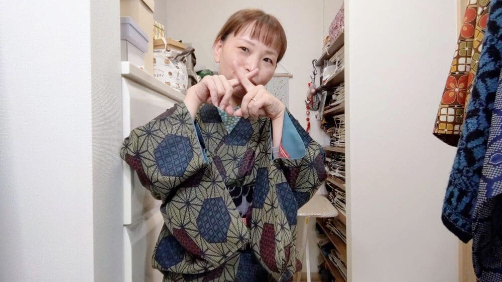 今日の着物第一回目は無言だった!?初心を思い出す麻の葉柄の大島紬 今日の着物第一回目は無言だった!?初心を思い出す麻の葉柄の大島紬