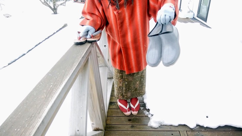 着物でも大丈夫！雨の日、雪の日の足もと対策・防寒対策-4